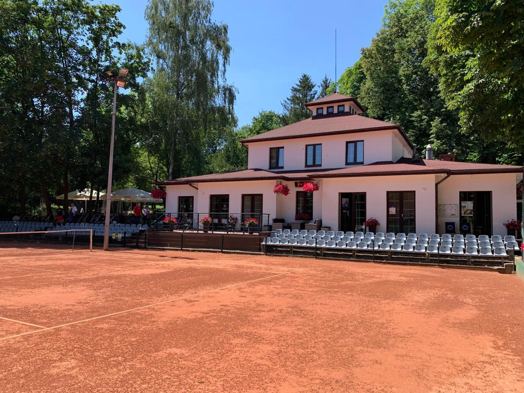 Wlodary Tennis Junior Çestohova Dış mekan fotoğraf